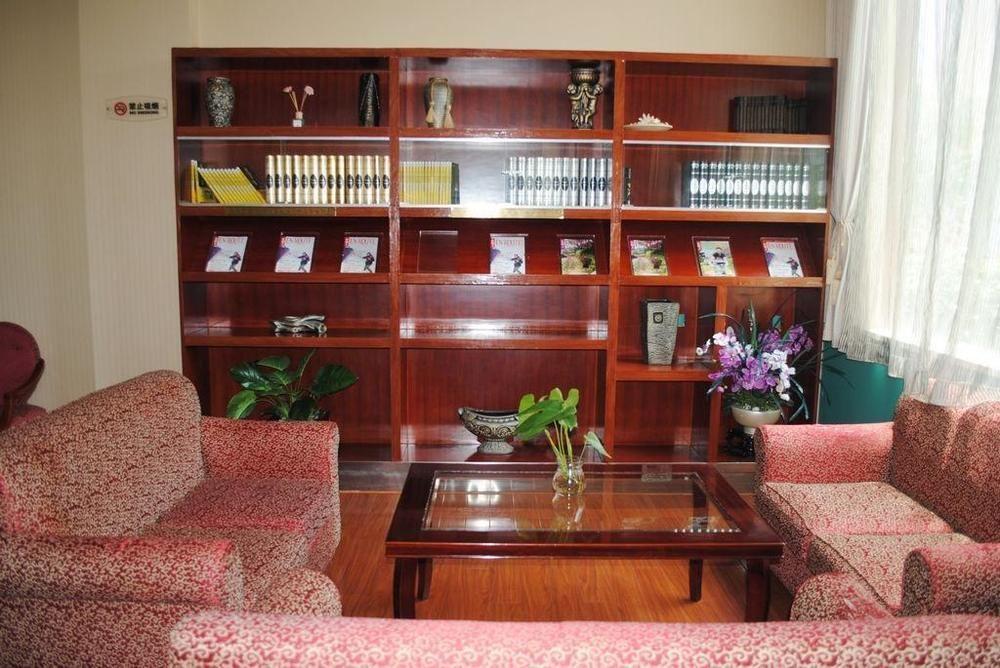 Hanting Express Shanghai Middle Sichuan Road Екстер'єр фото
