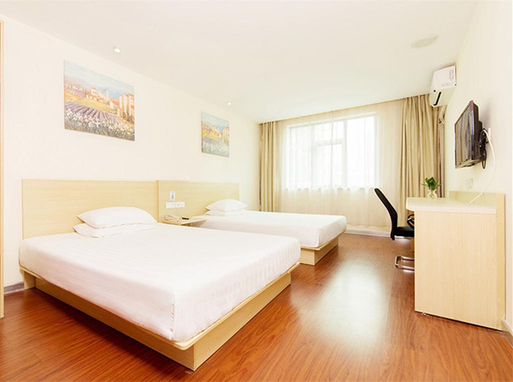 Hanting Express Shanghai Middle Sichuan Road Екстер'єр фото