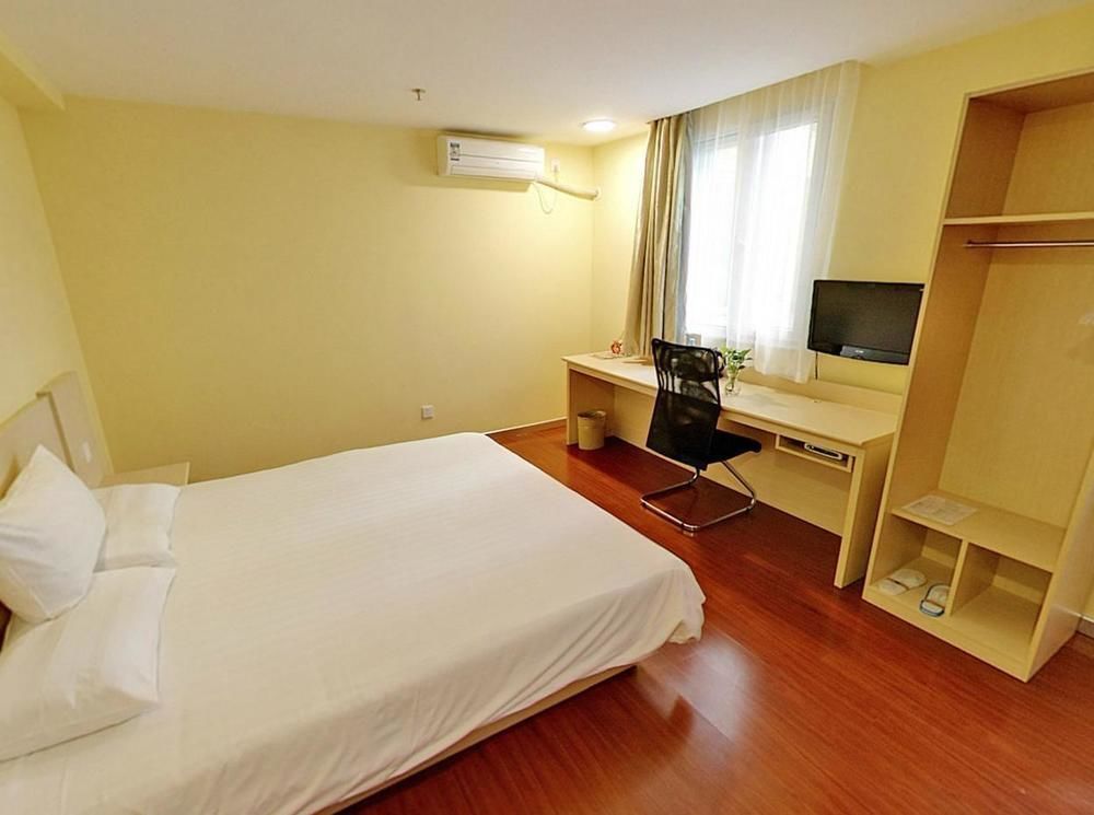 Hanting Express Shanghai Middle Sichuan Road Екстер'єр фото